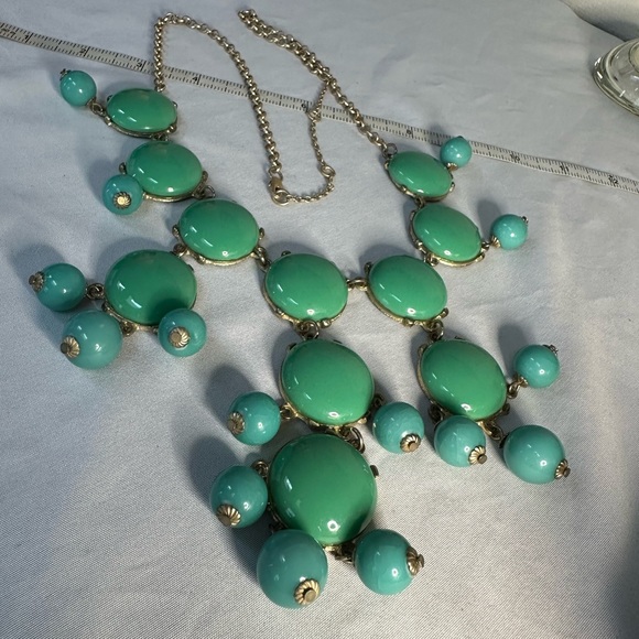 J Crew Festoon Mint green chunk drippy necklace - Picture 7 of 8